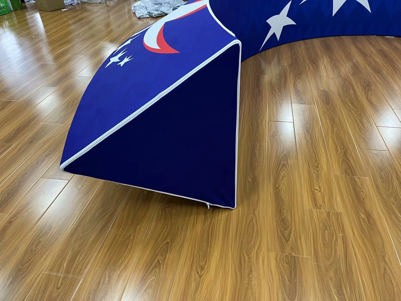 Eurofit Fabric Giant Arch 197x110x36 inches