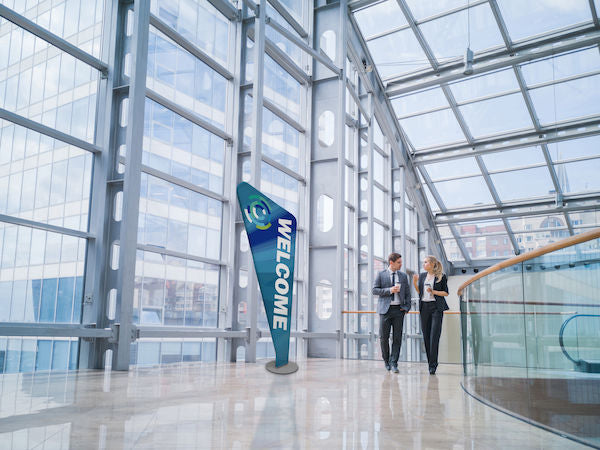 100"H EuroFit Angle Banner Display